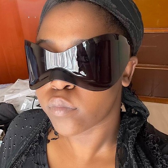 Futuristic Shield Sunglasses Oversized Wrap Luxury Dark Black Lens Hip Hop Gafas - Picture 6 of 6